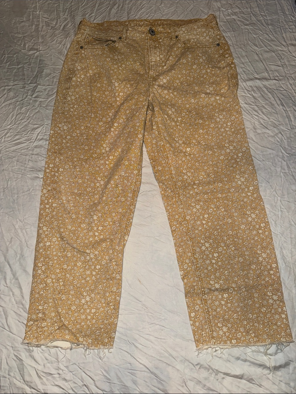 American Eagle Yellow Floral 90s Straight Leg Jeans Size 12 Short